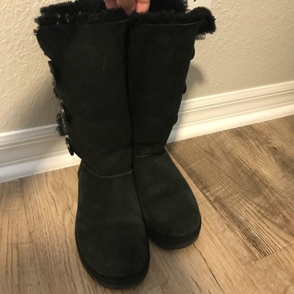Bailey Button Ugg